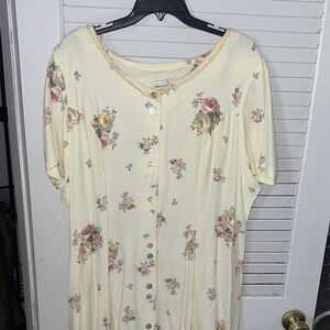 Cream Floral Button-Front Long Sleeve Dress